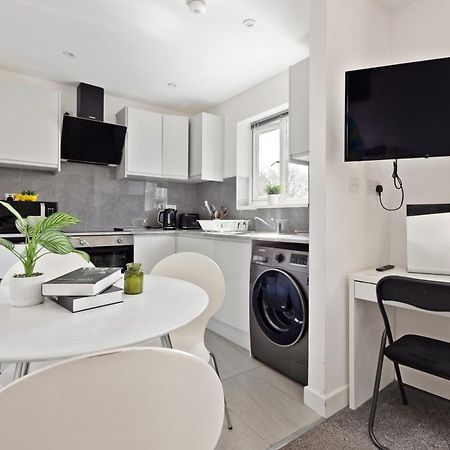 South Harrow Apartment Londra Esterno foto
