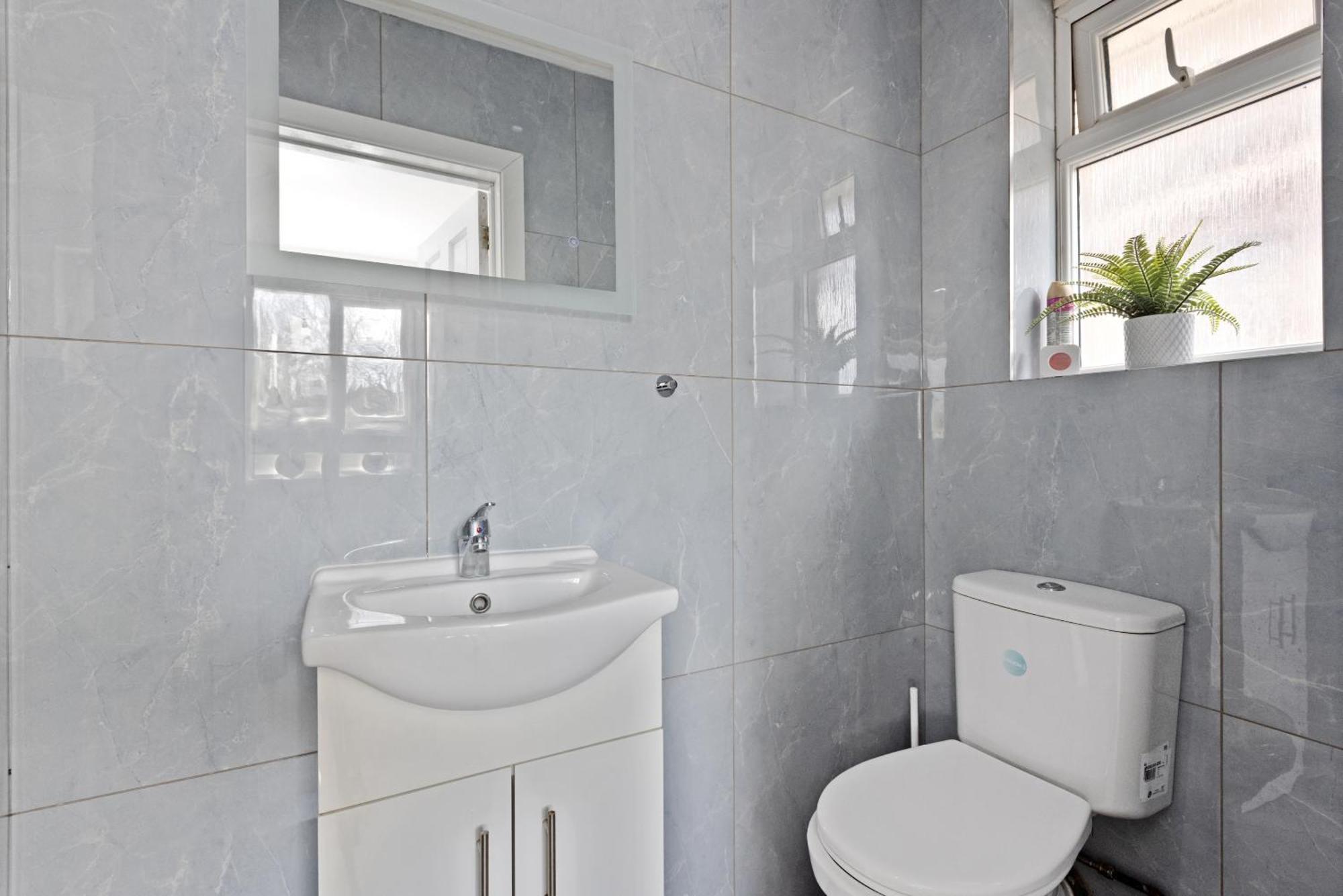 South Harrow Apartment Londra Esterno foto